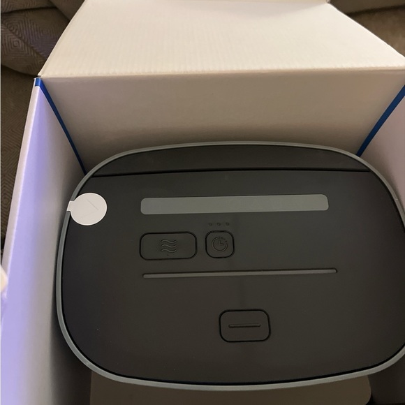 SoClean Device Disinfector for cell Phones & Devices - Picture 3 of 3